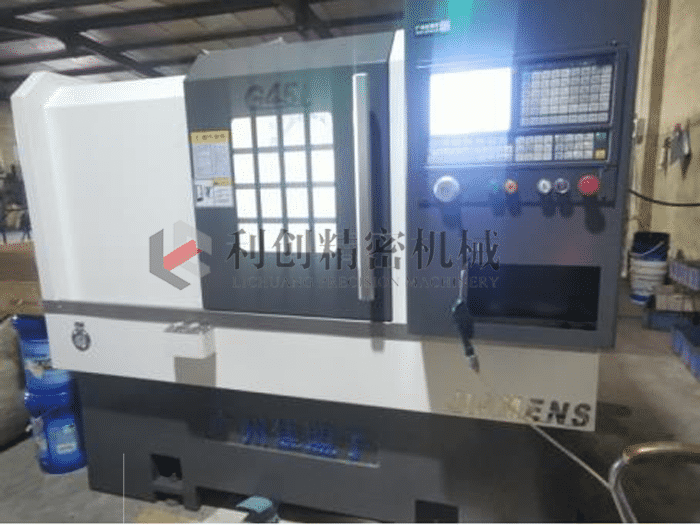 <strong>數控車床線軌斜床（chuáng）身排（pái）刀機</strong>